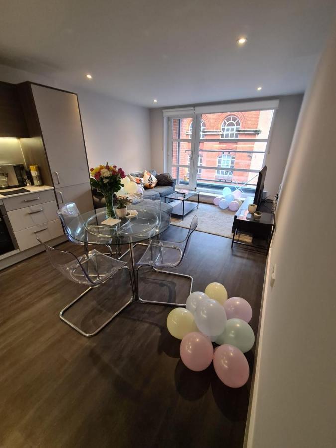 Rent Luxuri - Luxury 2 Bed Apartment Leicester Exterior photo
